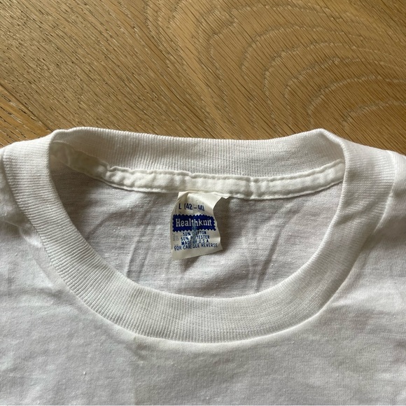 Single-stitch “America is #1 Thanks to Our Veterans” vintage tee! 🇺🇸 - Picture 3 of 4